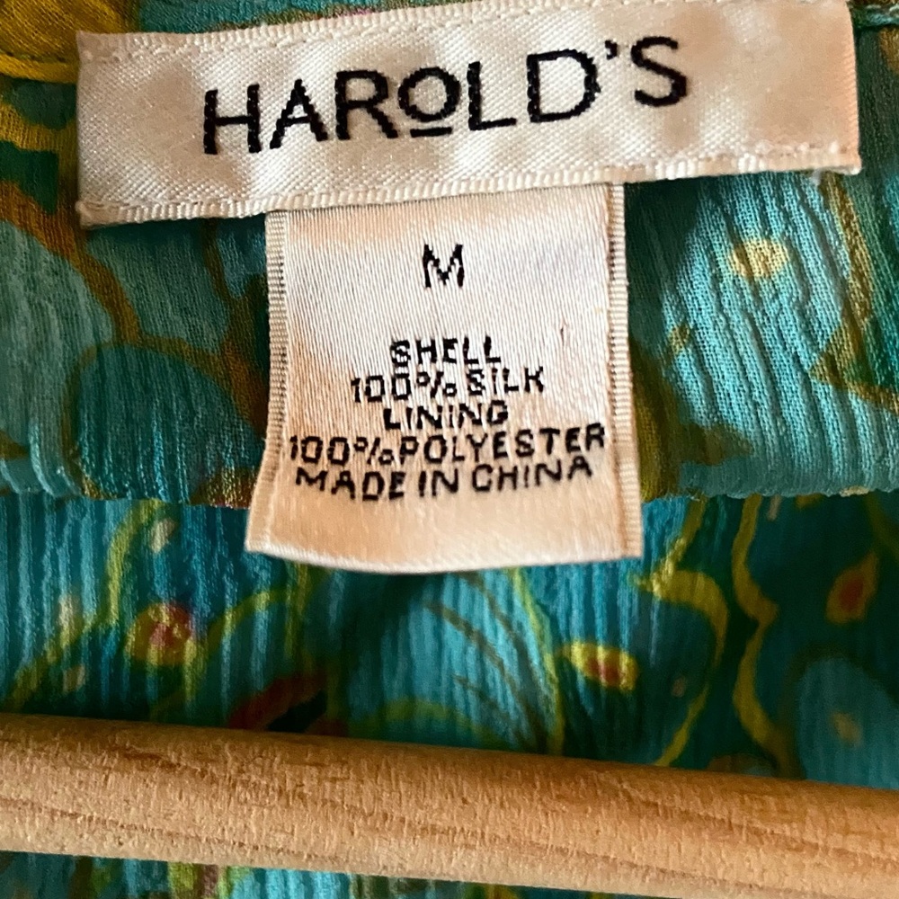 Harolds 100% Silk Tie Front Green Floral Top Blouse - Picture 8 of 8